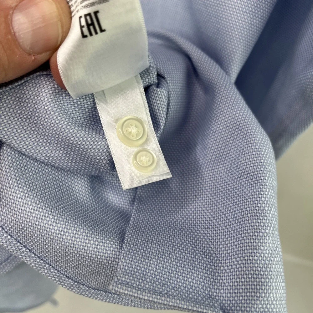 Banana Republic 100% Cotton Non-Iron Slim Fit Button Up Shirt Men's Small